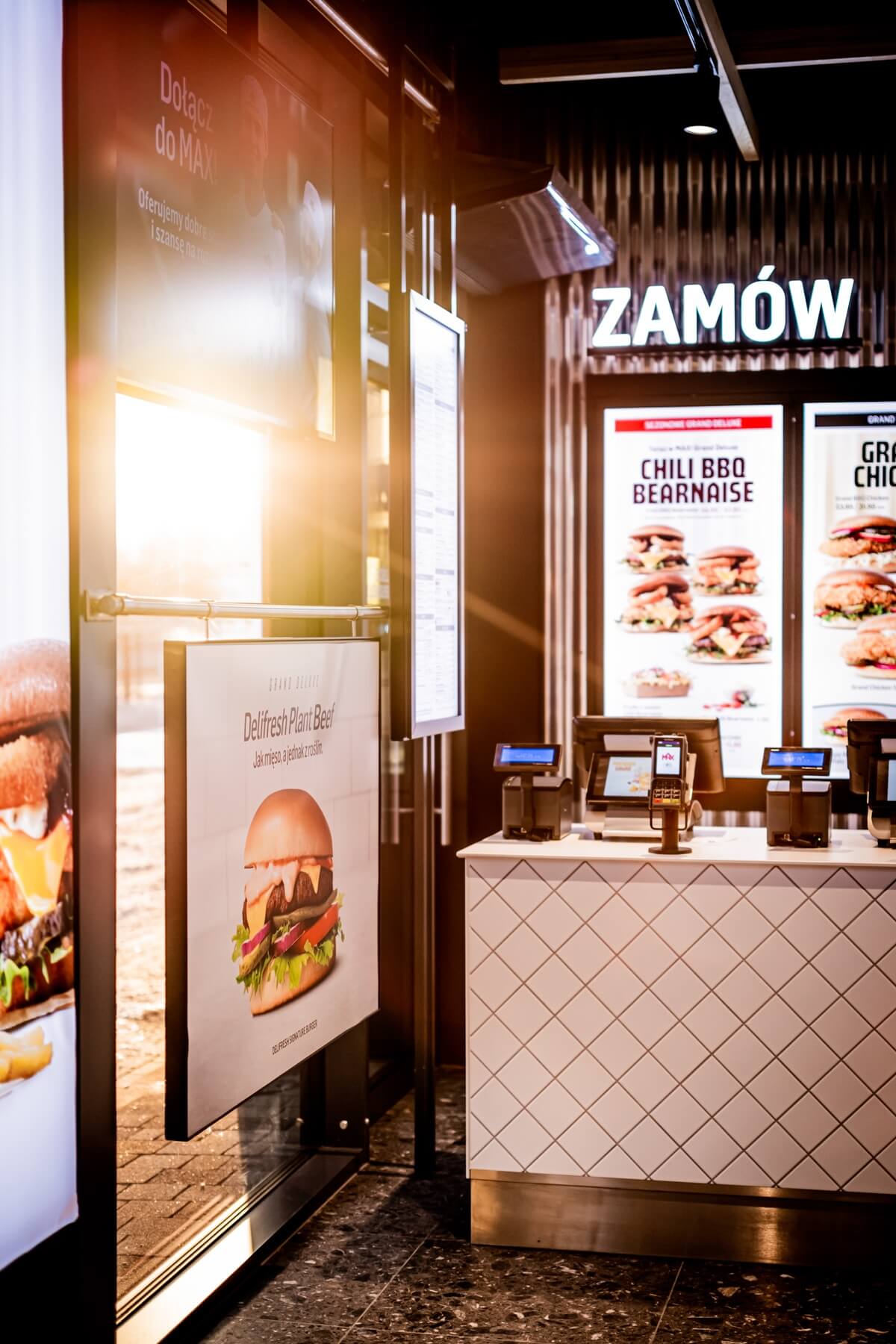 MAX Premium Burgers – szwedzki koncept z burgerami. Dba o środowisko, a jego Zielone Menu cieszy się szaloną popularnością.