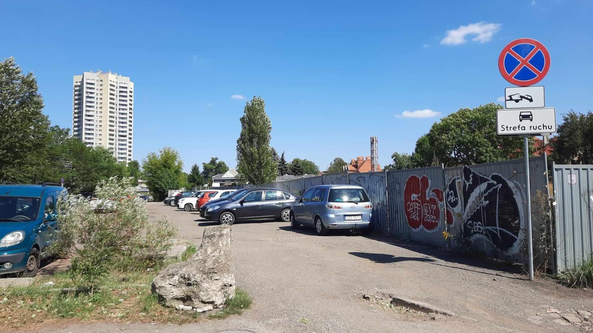 Dziki parking w rejonie ul. Maślińskiego, Katowice