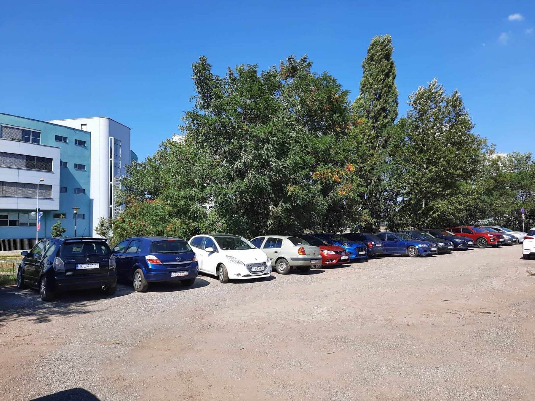 Dziki parking w rejonie ul. Maślińskiego, Katowice